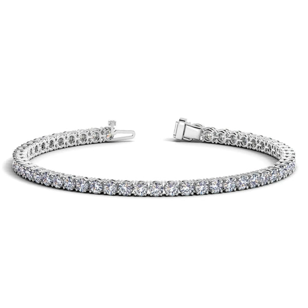 Detail view of 6.00 ct lab-grown diamond tennis bracelet in 14K Solid Gold, four-prong setting — DEEVE