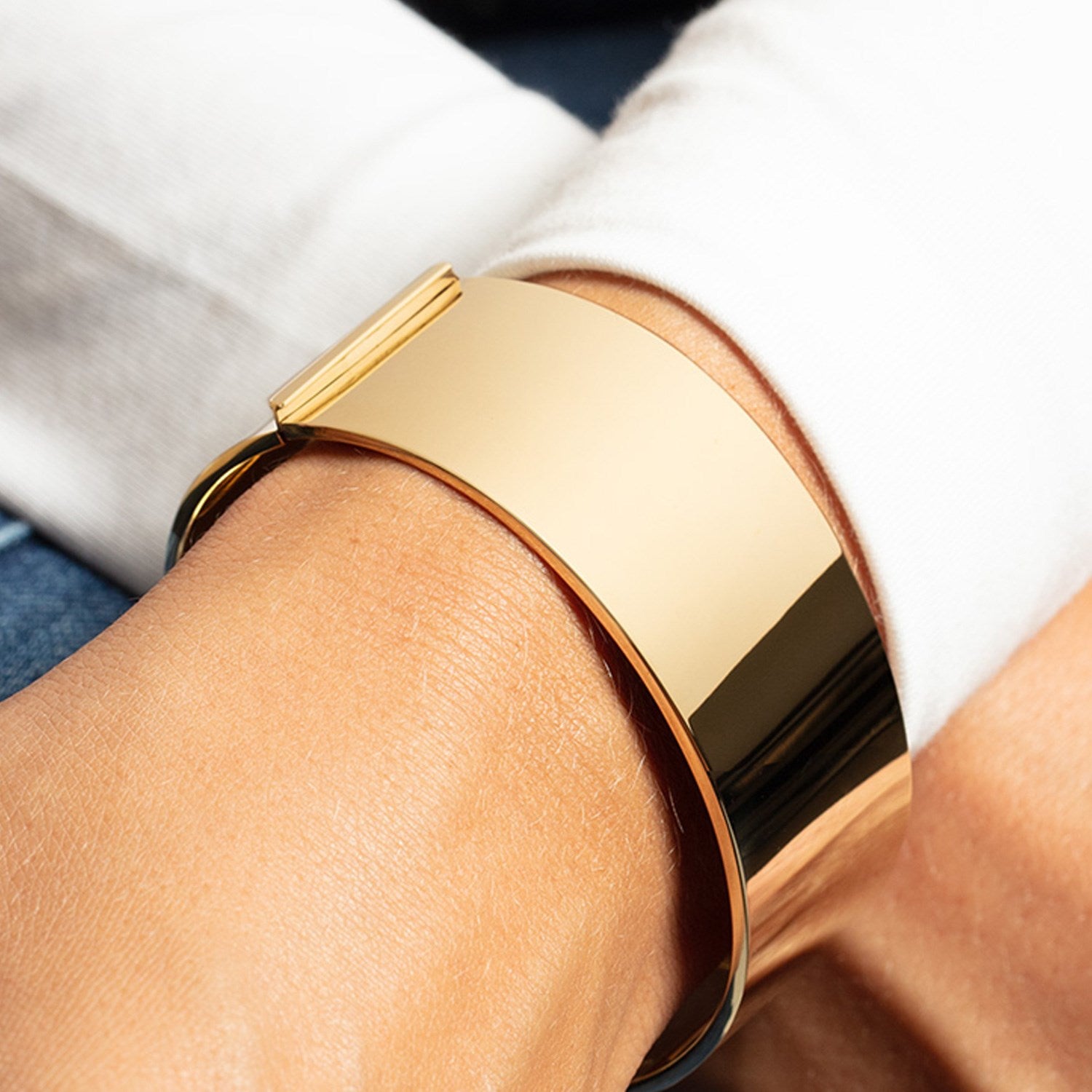 Designer Bold Width Bracelet in 14K Yellow Gold (24.60 mm)