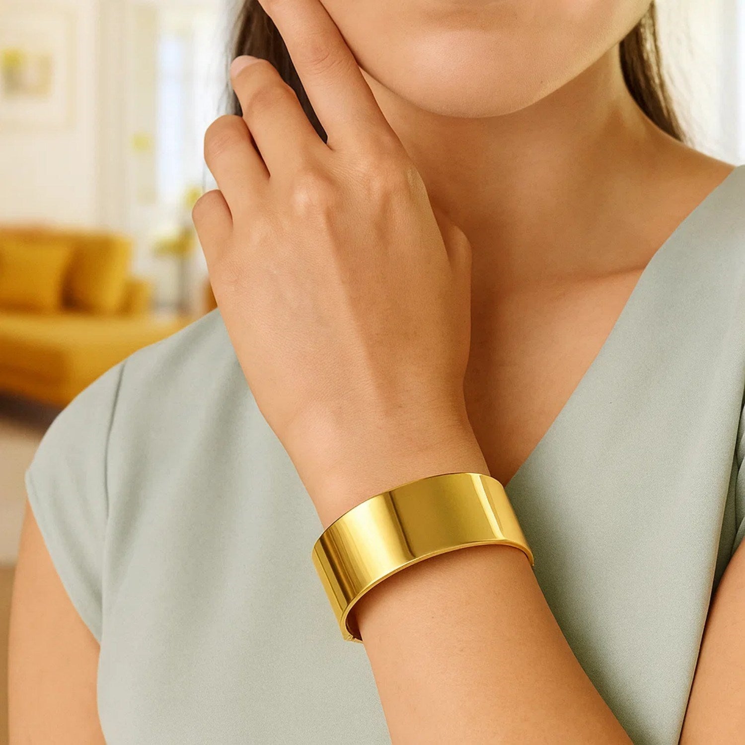 Designer Bold Width Bracelet in 14K Yellow Gold (24.60 mm)