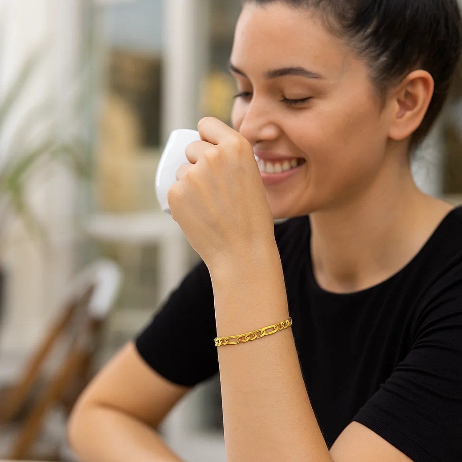 14K Yellow Gold Lite Figaro Bracelet