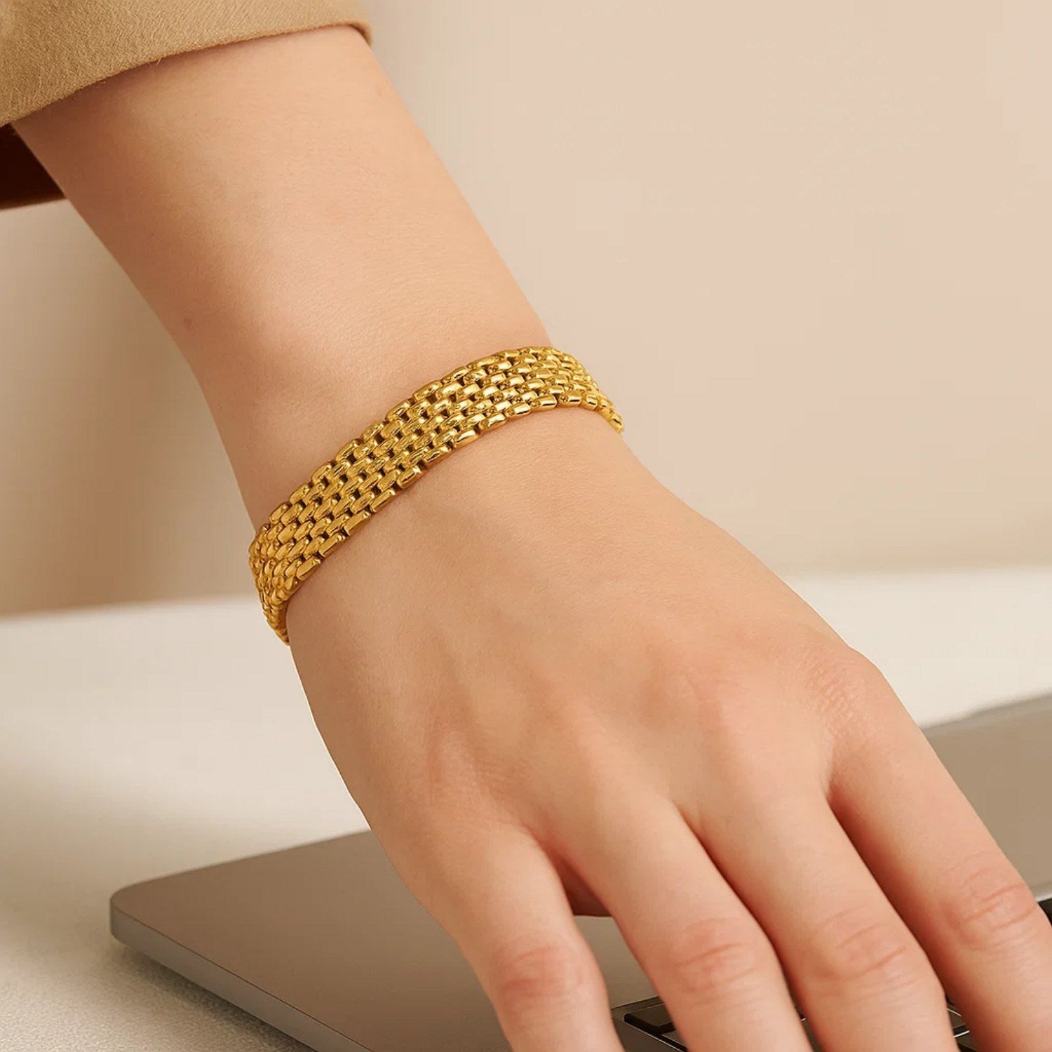 14K Gold Panther Bracelet - Flexible 9mm