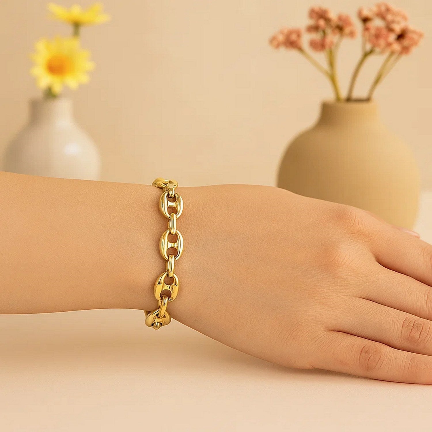 14K Gold Mariner Bracelet - Puffed 6.8mm Links