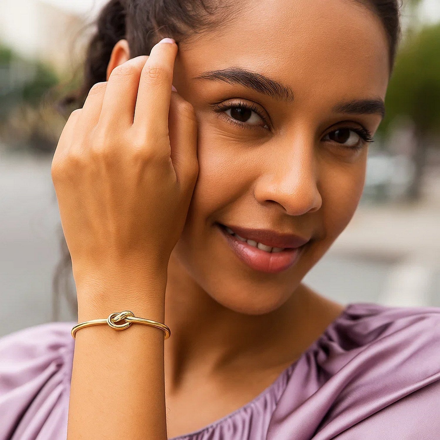 Polished Knot Bangle Bracelet in 14K Yellow Gold