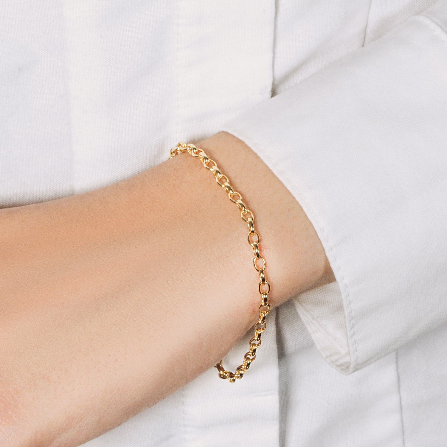 14K Yellow Gold Oval Rolo Bracelet