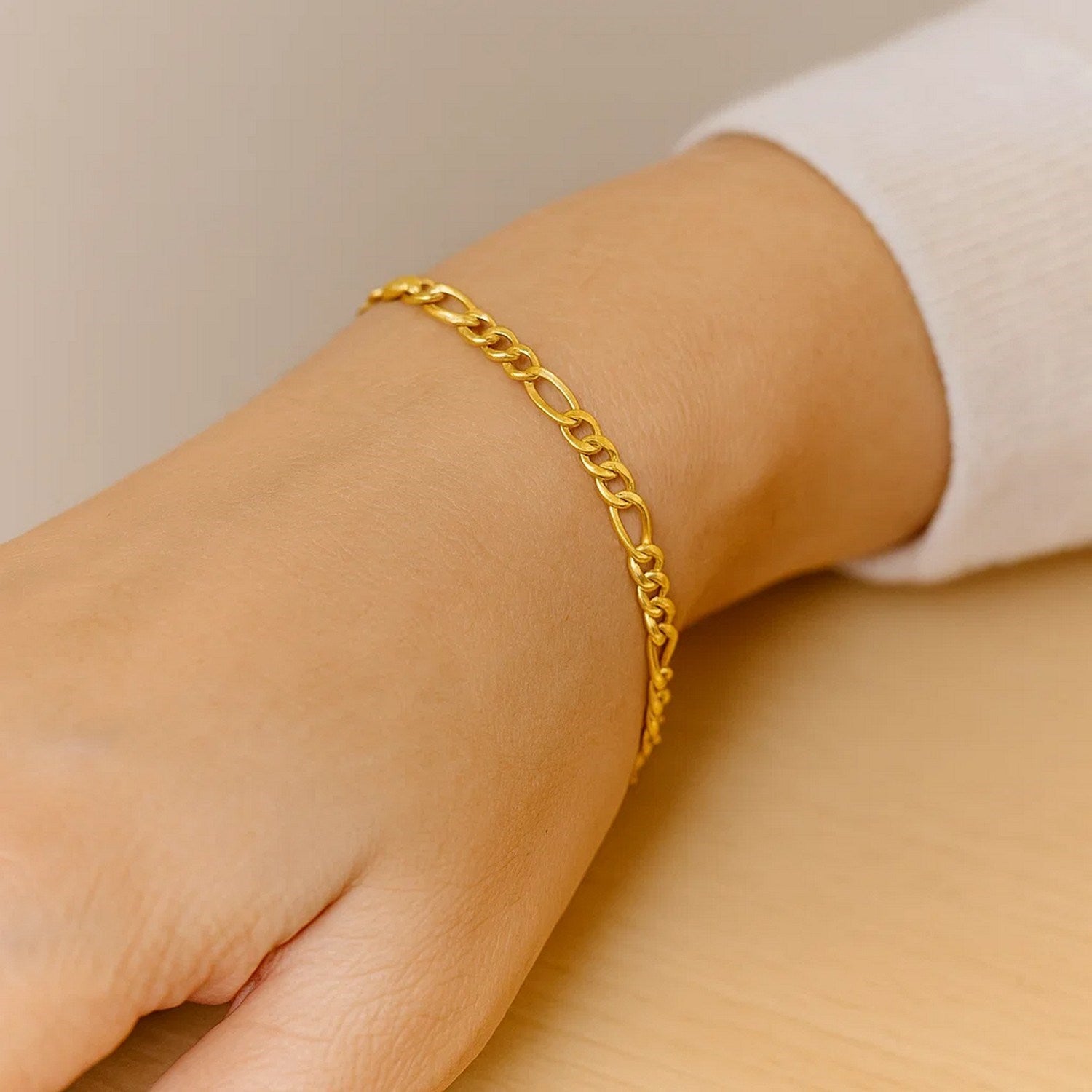 14K Solid Gold Figaro Chain Bracelet - 3.80 mm
