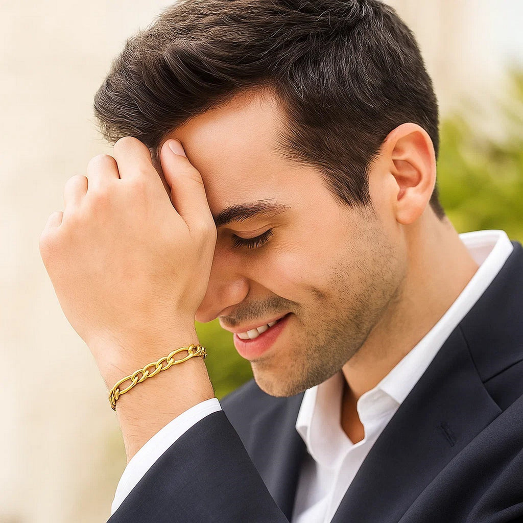 14K Yellow Gold Lite Figaro Bracelet