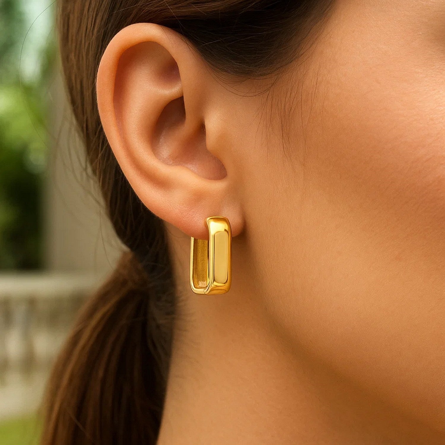 14 Yellow Gold Square Hoop Earrings | 14K Gold
