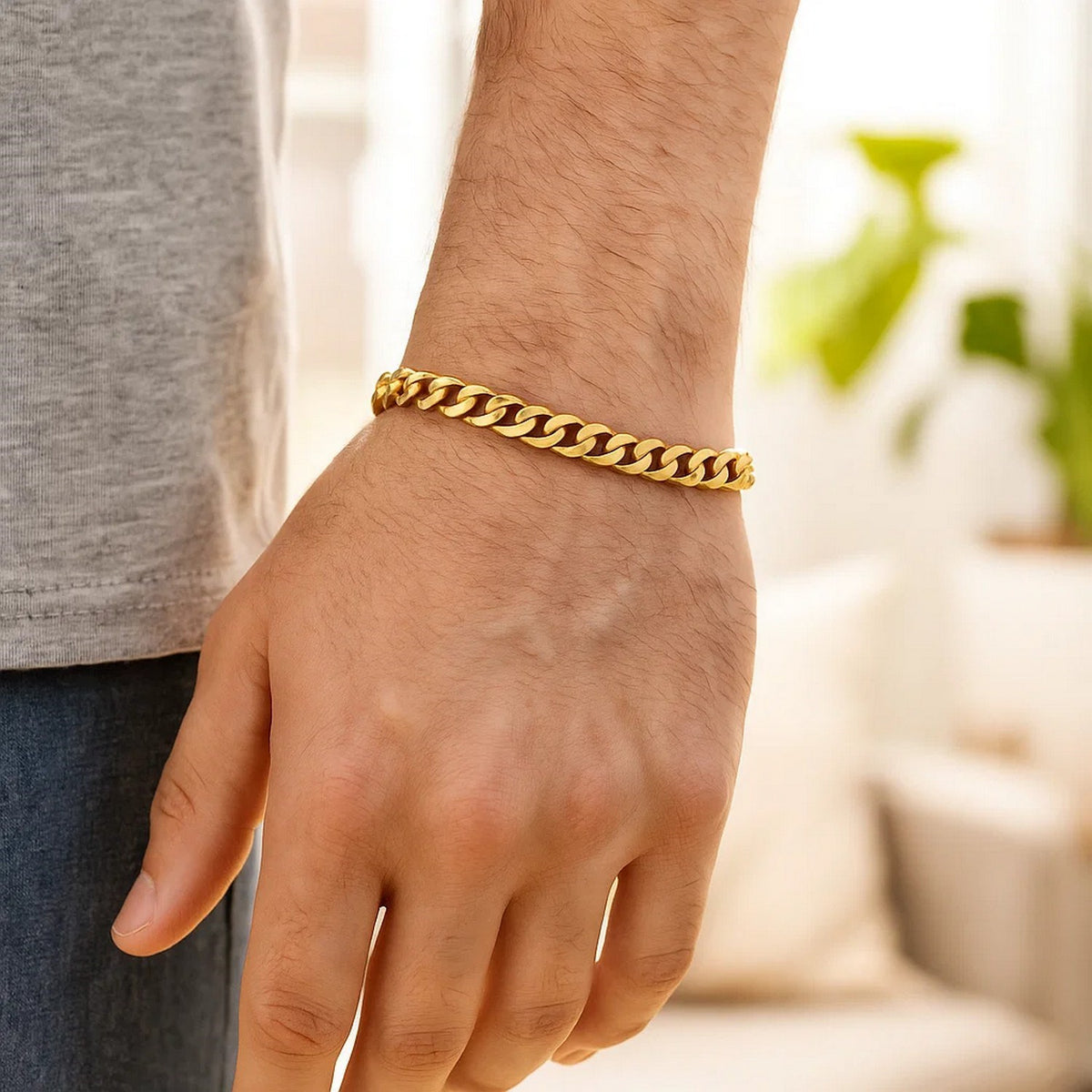 Miami Cuban Chain Bracelet in 14K Yellow Gold