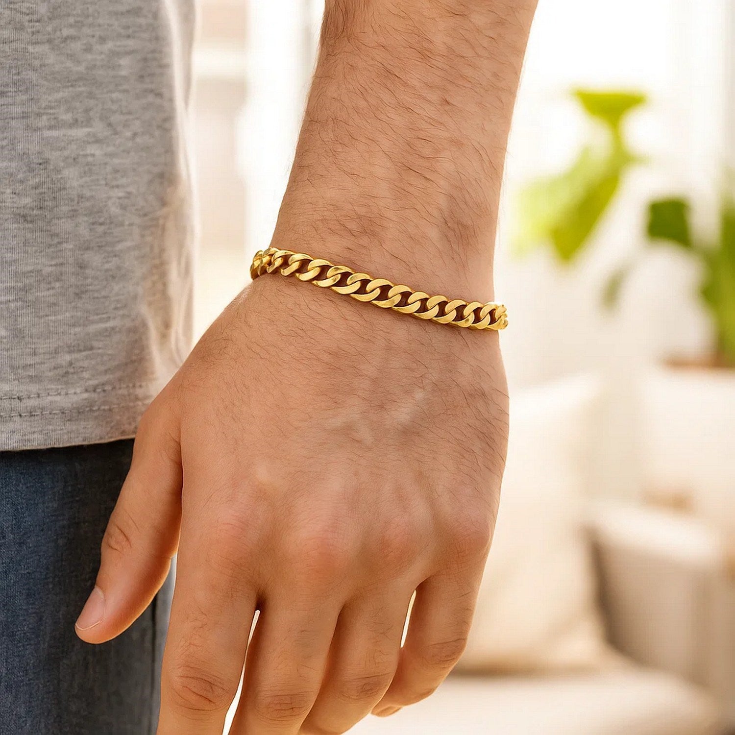 Miami Cuban Chain Bracelet in 14K Yellow Gold