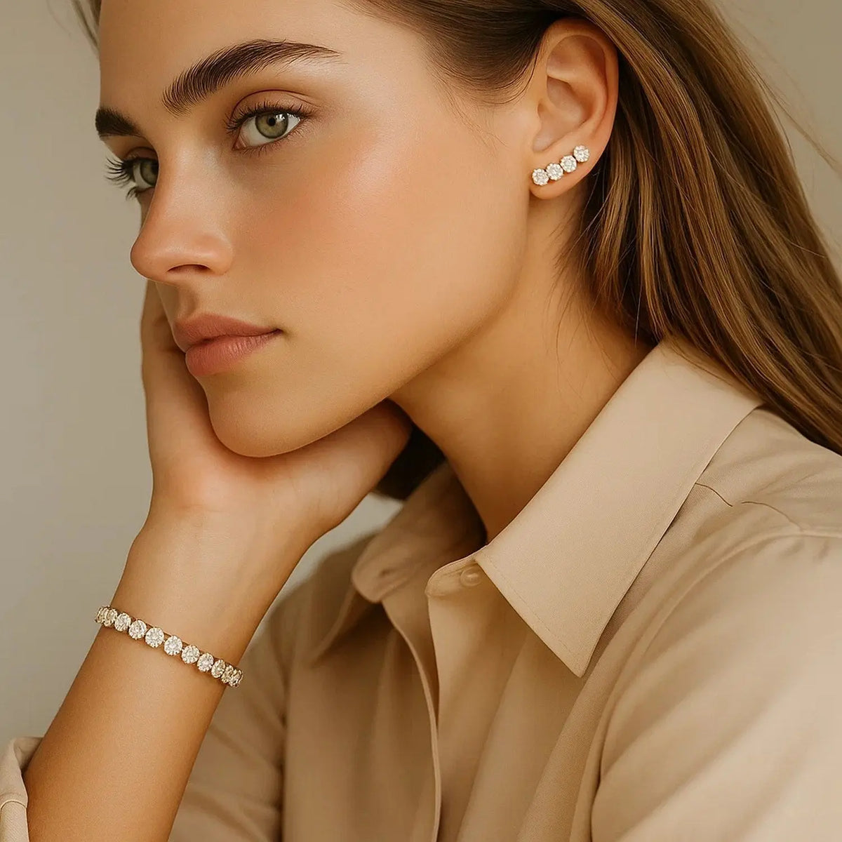Side profile of 7.00 ct lab-grown diamond tennis bracelet in 14K Solid Gold, box clasp — DEEVE