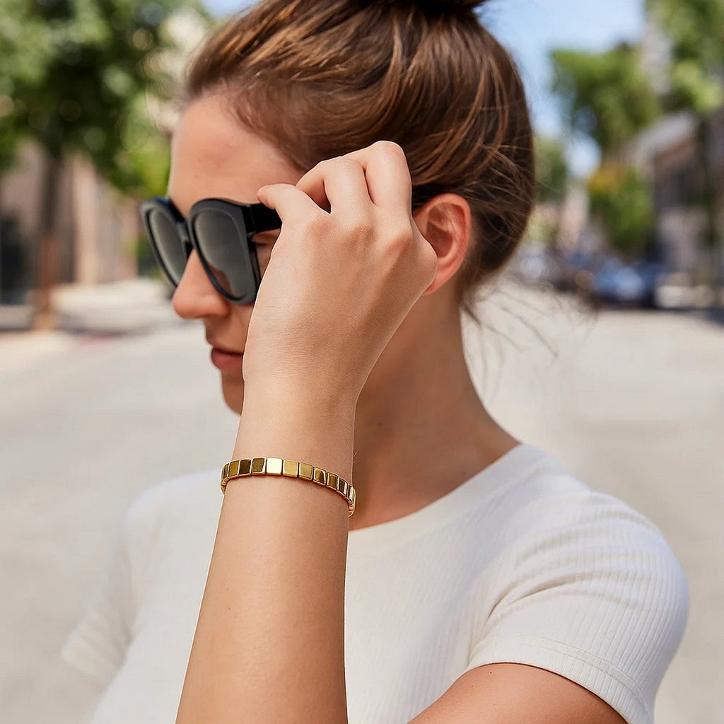 High Polish Square Link Bracelet in 14K Yellow Gold