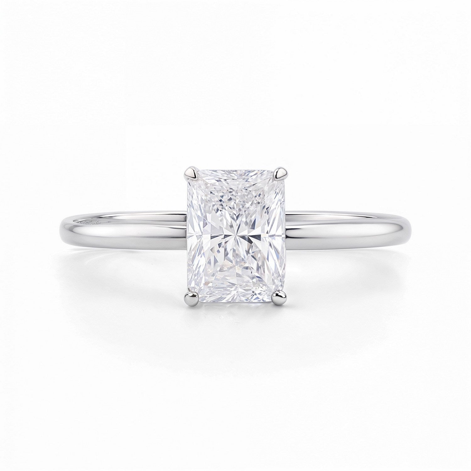1.50.ct Radiant Cut Lab Grown Diamond Solitair Ring In 14K White Gold | IGI Certified