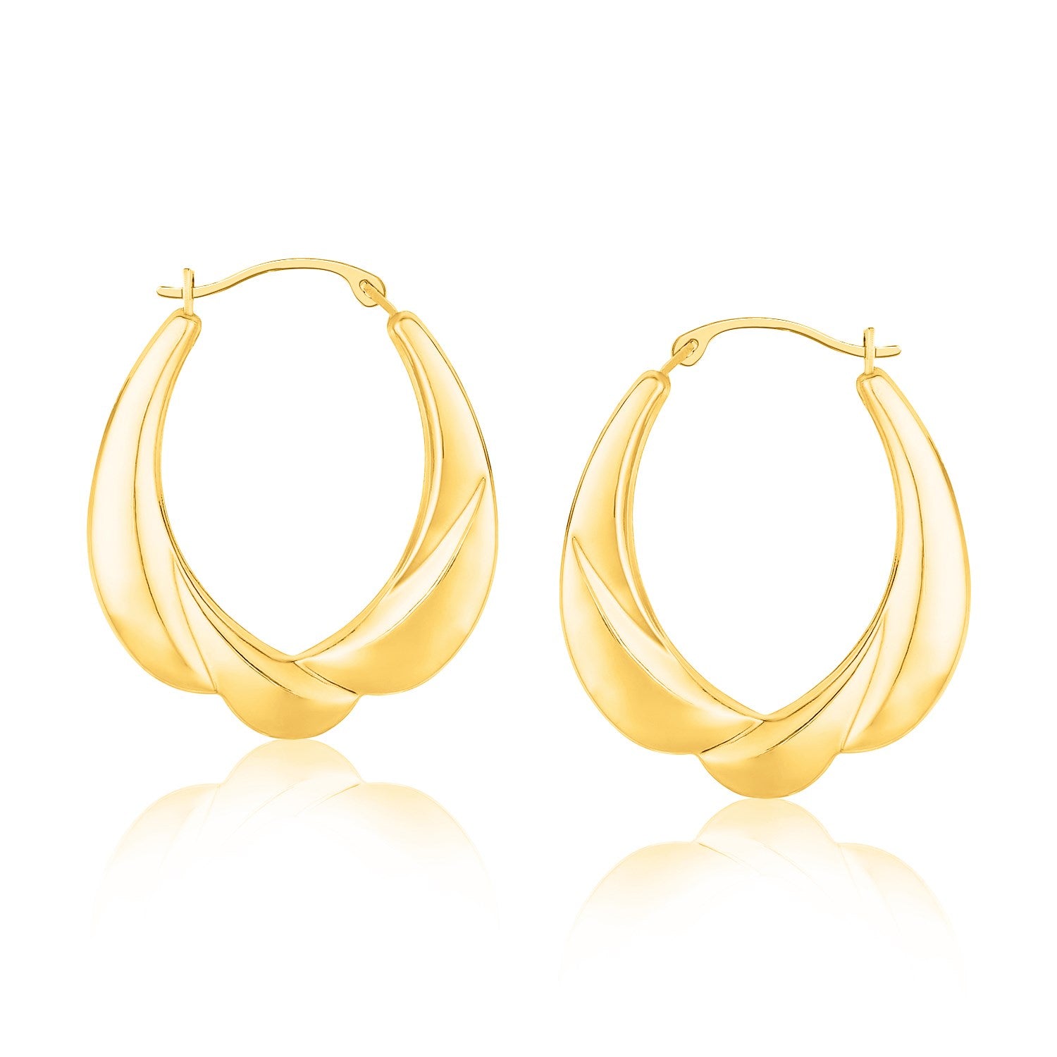 Scallop Motif Graduated Oval Hoop Earrings in 14K Yellow Gold