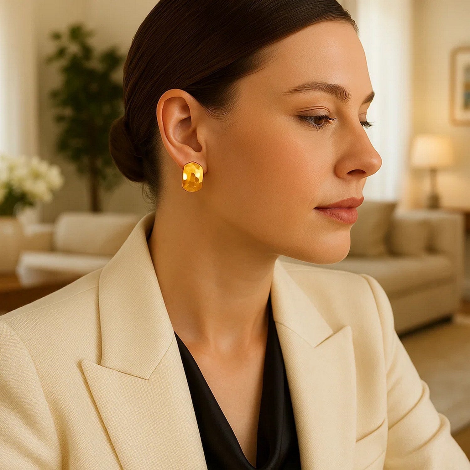 Diamond-Cut Geometric Hoop Earrings in 14K Yellow Gold