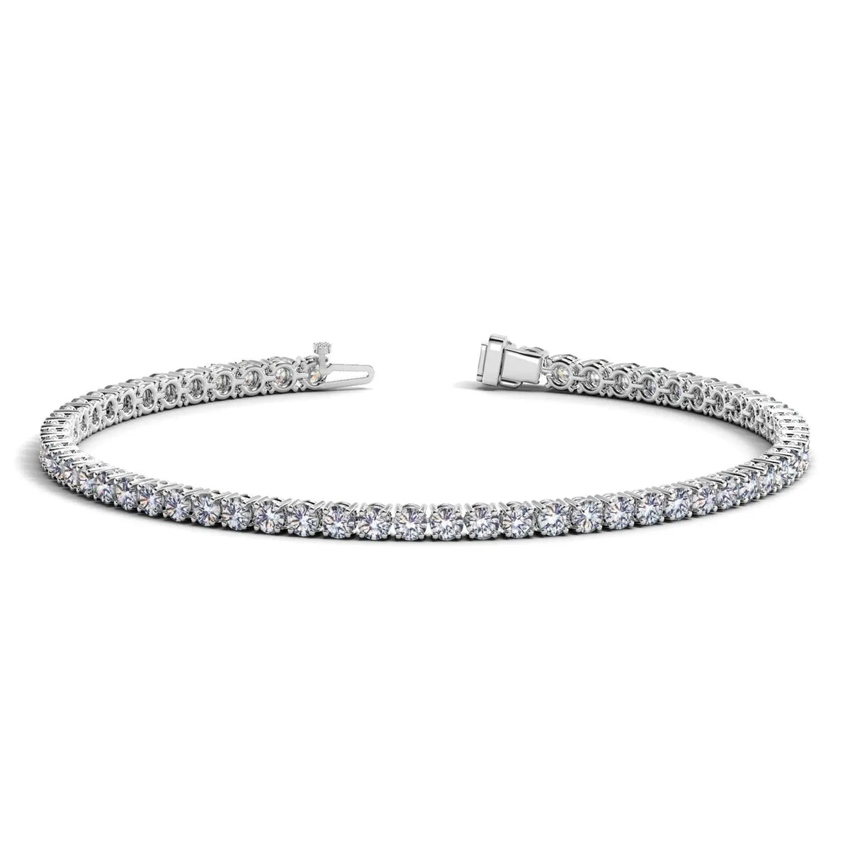 Detail view of 4.00 ct lab-grown diamond tennis bracelet in 14K Solid Gold, four-prong setting — DEEVE