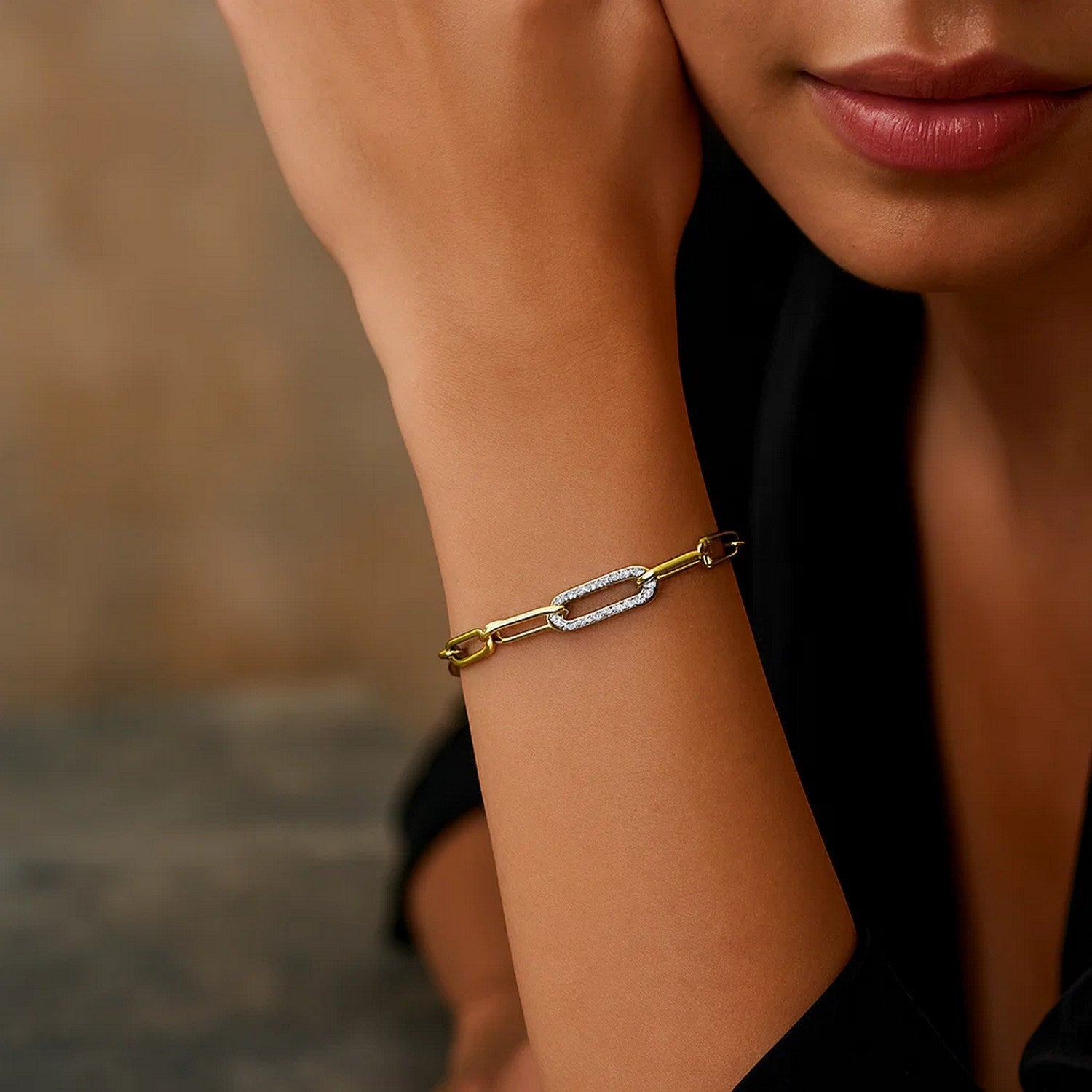 14K Yellow Gold Paperclip Chain Bracelet With Diamond Link