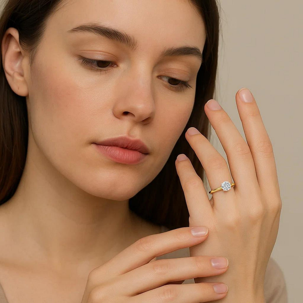 Round Cut Diamond Ring