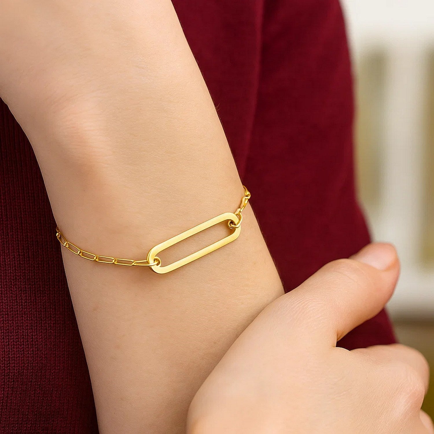 High Polish Paperclip Chain Bracelet in 14K Yellow Gold