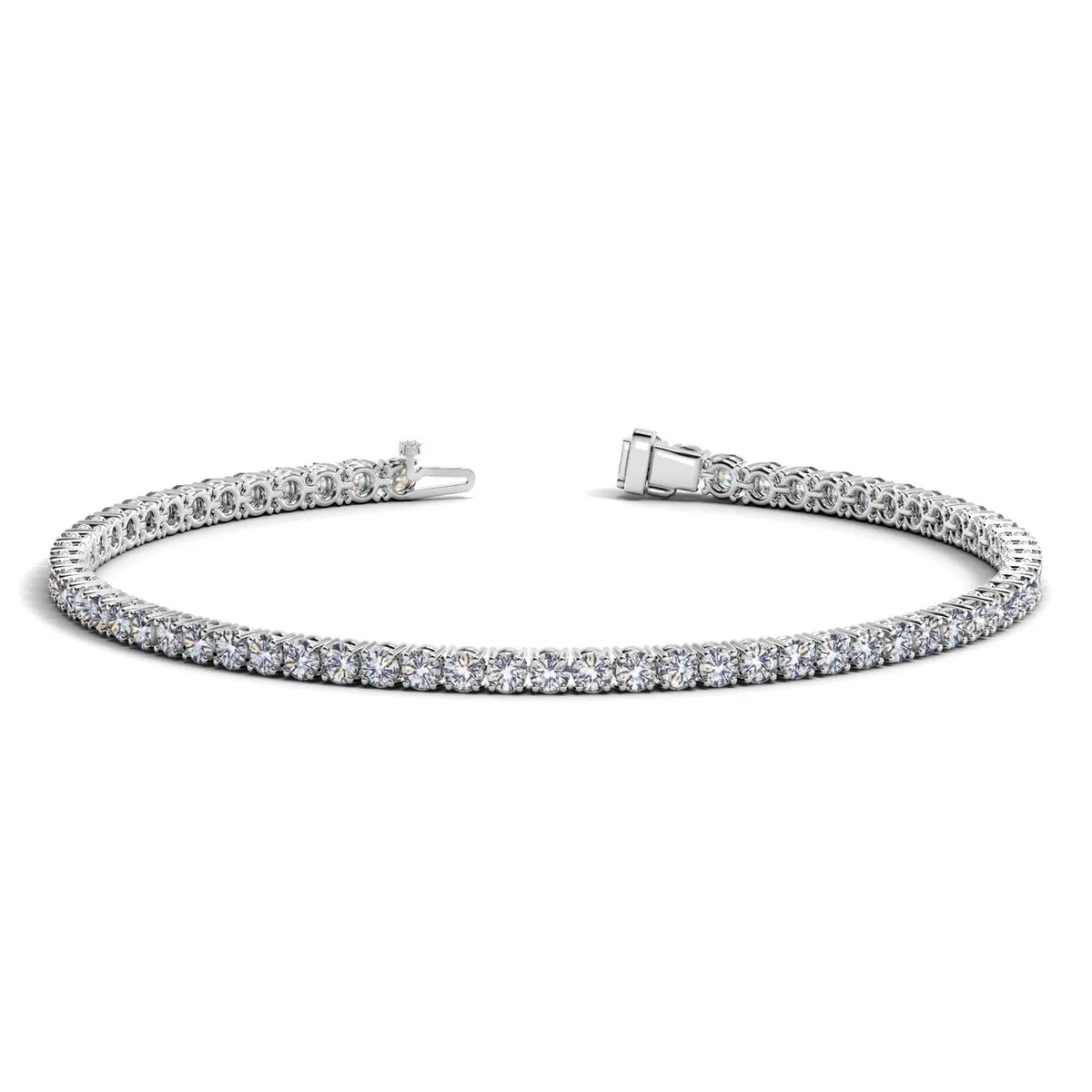 Detail view of 3.00 ct lab-grown diamond tennis bracelet in 14K Solid Gold, four-prong setting — DEEVE
