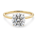 Close-up of 4-prong solitaire setting in 14K yellow gold