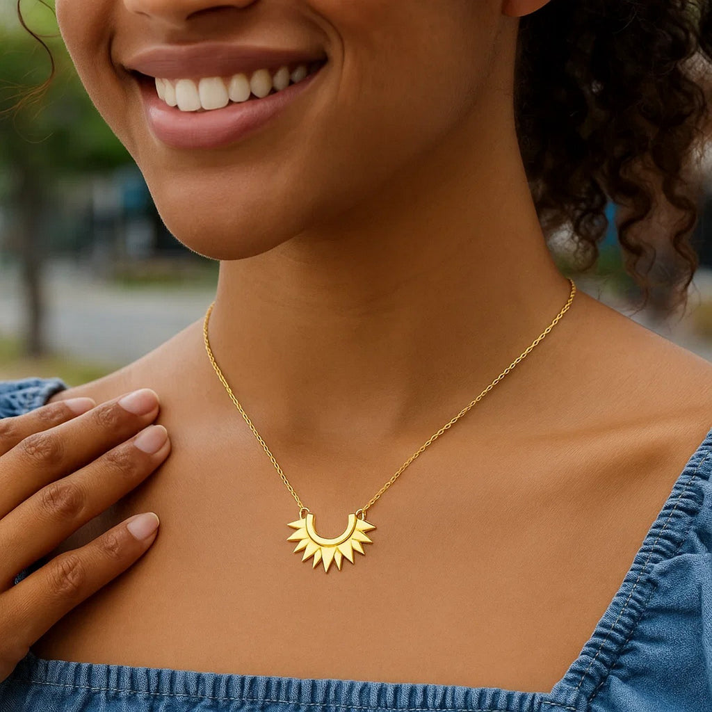 Polished Sunburst Necklace in 14K Yellow Gold