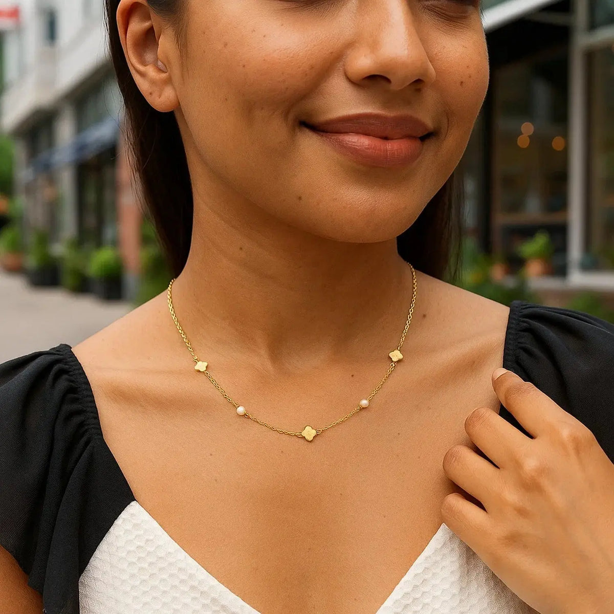 Pearl Clover Necklace  Choker DEEVE