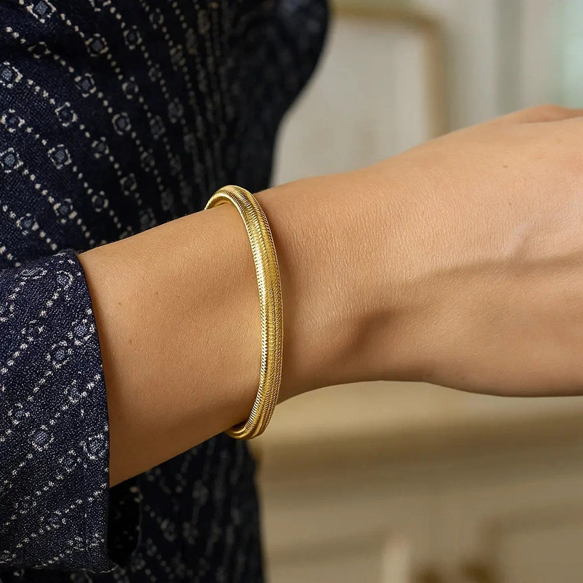 Medium Stretch Mesh Bracelet in 14K Yellow Gold  Mesh Bracelets DEEVE