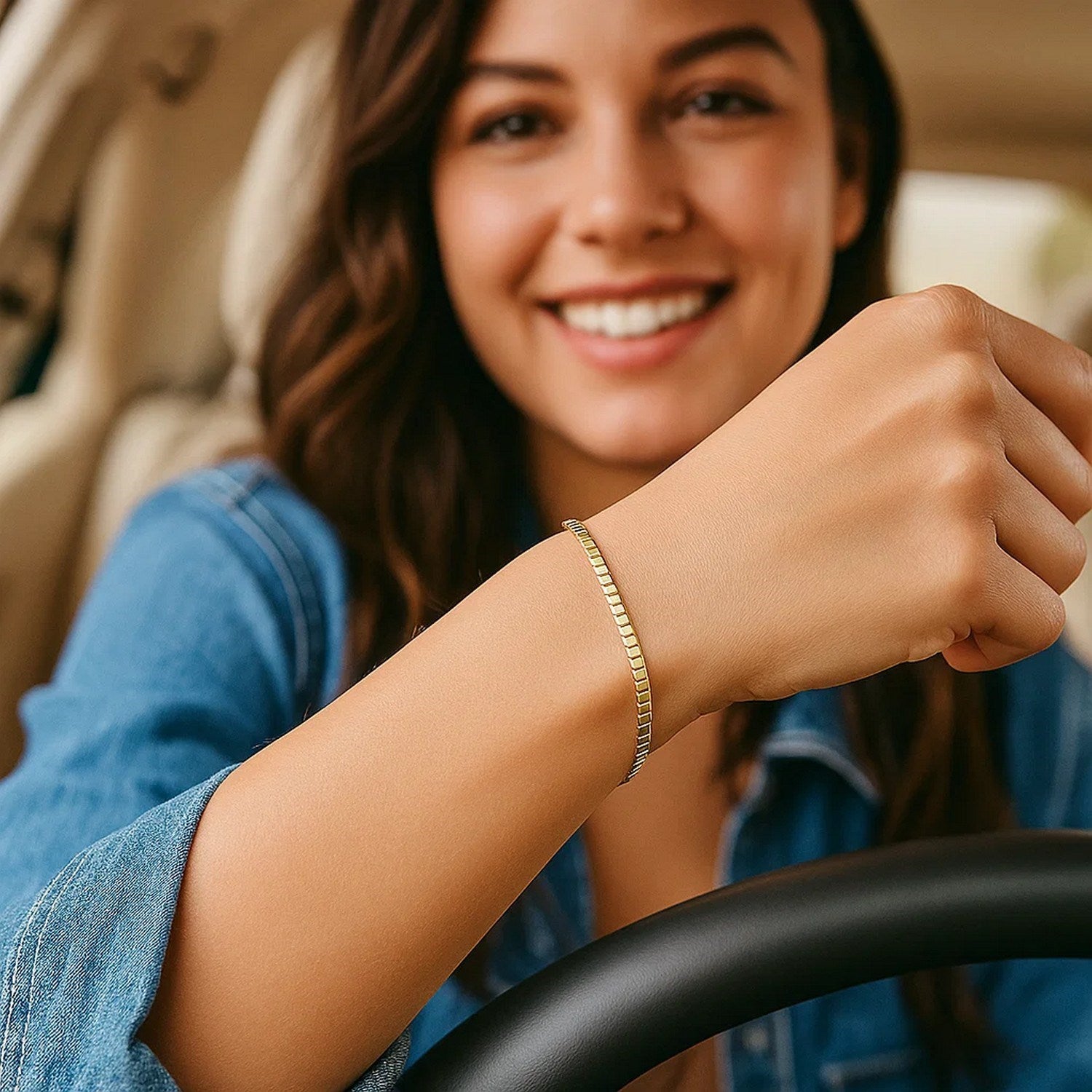 Brick Omega Bracelet in 14K Yellow Gold
