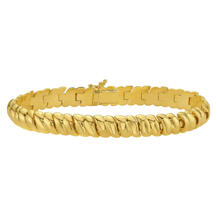Scalloped link bracelet in 14K yellow gold, 8mm, closed in a circle with the box clasp on top