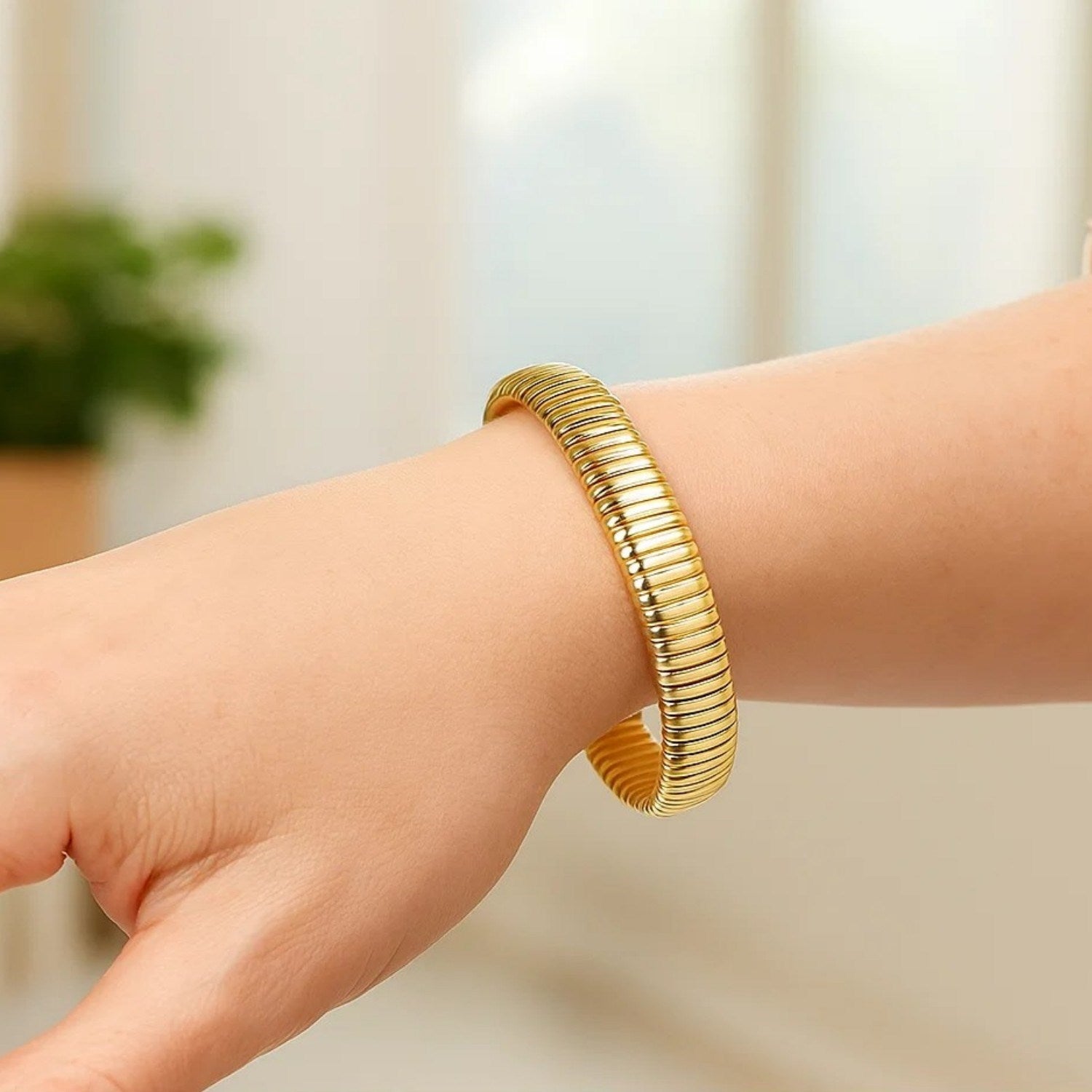 14K Gold Tubogas Bracelet - 9mm Sculpted Wrap