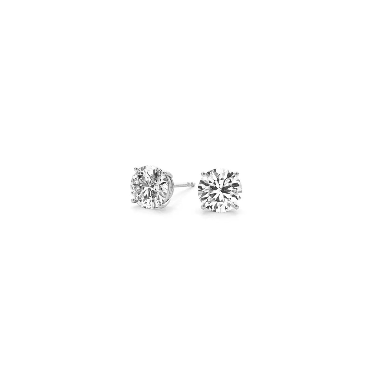 Side profile of 1.00 ct lab-grown diamond stud earrings, four-prong setting — DEEVE