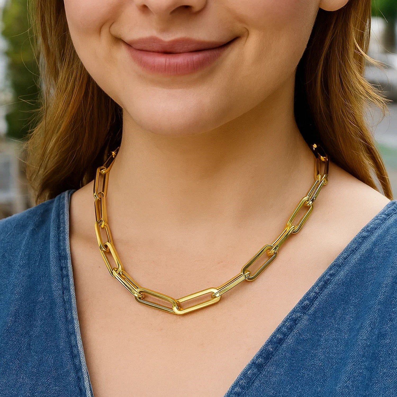 Wide Paperclip Chain Necklace in 14K Yellow Gold