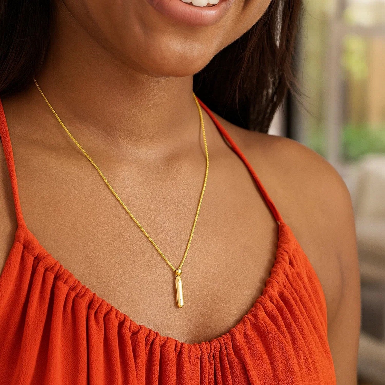14K Yellow Gold Helium Initial I Pendant