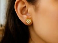 Checkered Heart Stud Earrings in 14K Yellow Gold 
